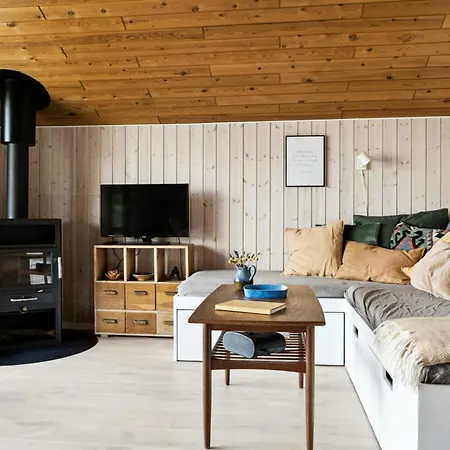 House By Forest And Roskilde Fjord's Waves Semesterbostad *