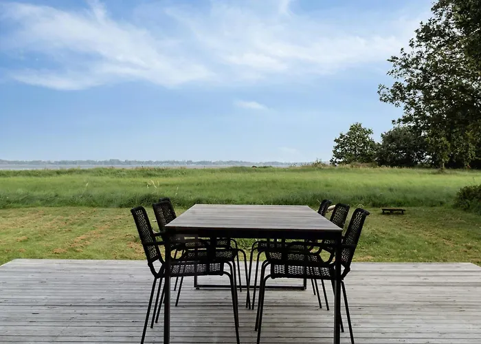 House By Forest And Roskilde Fjord's Waves 別荘
